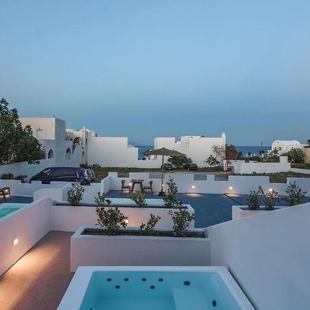 Voca Hotel & Suites Kamári 외부 사진