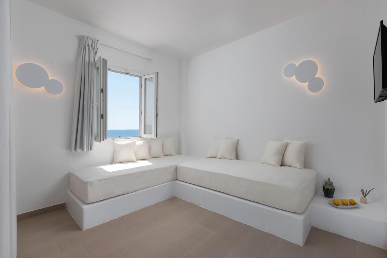 Voca Hotel & Suites Kamári 외부 사진